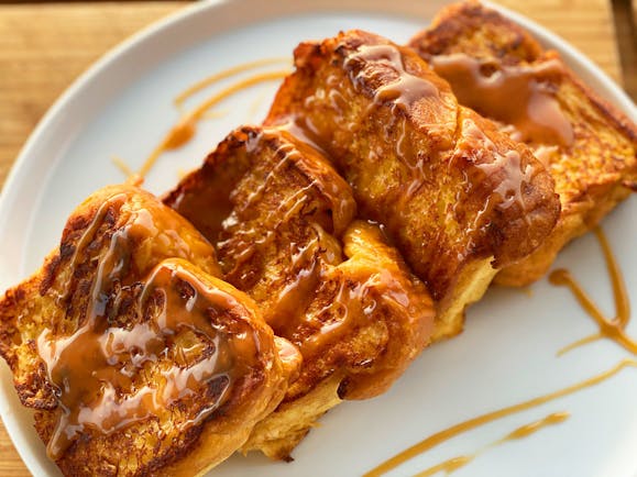 Brioche façon pain perdu et son caramel beurre salé
