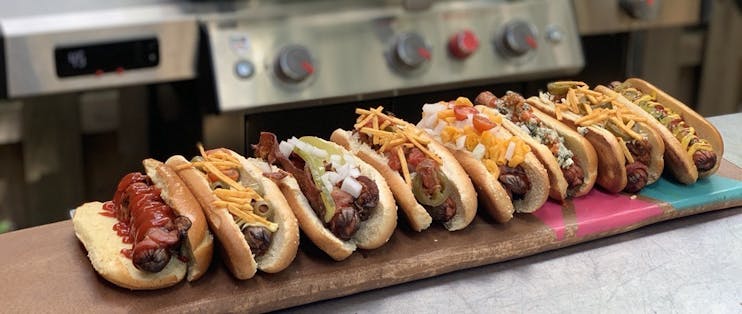 Hot Dog & Entertainment