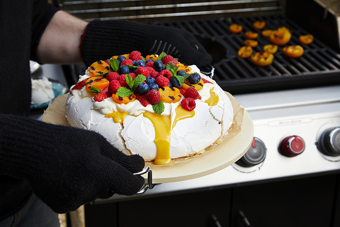 Giant Berry Pavlova 006 R