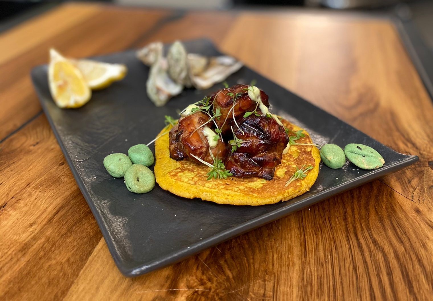 Kip Teriyaki Met Currypannenkoek En Wasabi Mayonaise 32