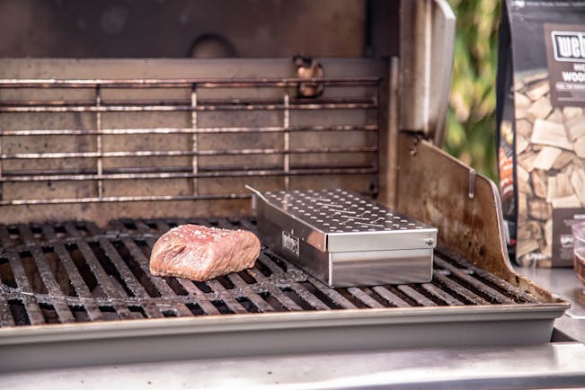 Gebruik van een Aroma Smoker box op de BBQ