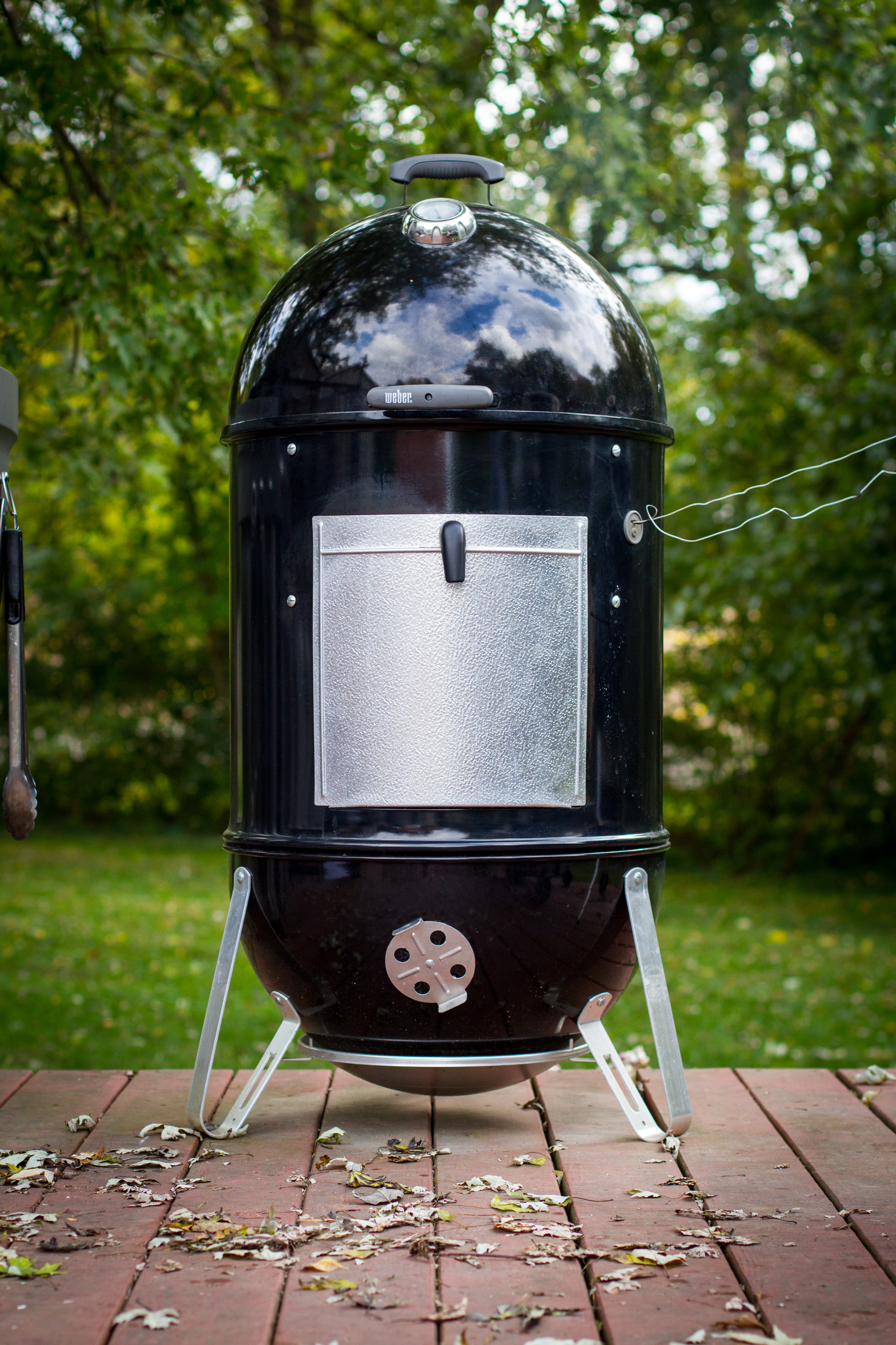 WEBER SMOKEY MOUNTAIN COOKER