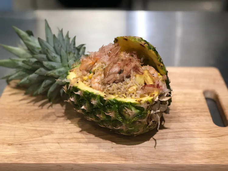 PINEAPPLE FRIED RICE | Recipes