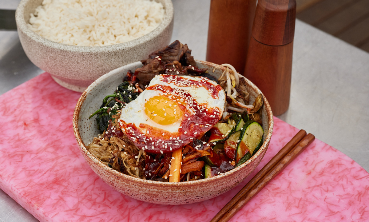 Beef Bibimbap with Gochujang sauce