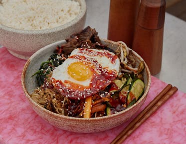 Beef Bibimbap with Gochujang sauce