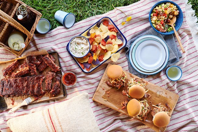 How to Throw the Ultimate Barbecue