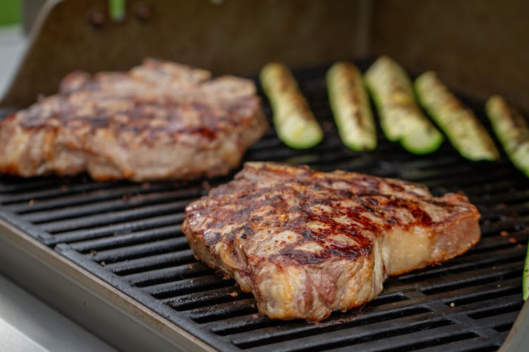 How to Reverse Sear Steak on a Gas Grill - Grillseeker