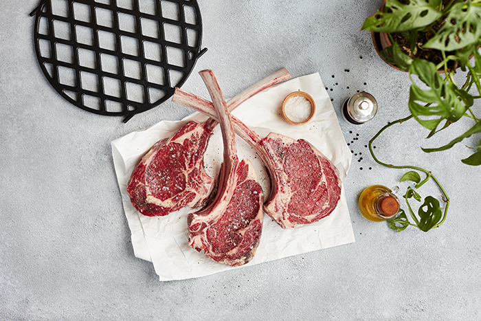 Tomahawk steak clearance weber