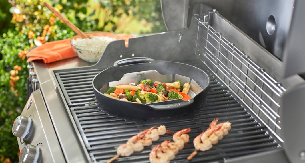 Grill Master's Guide: Using Dutch Oven on Your BBQ