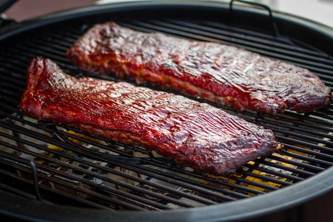 Get Grillmaster Grill Marks with the Genesis II Sear Grate, Burning  Questions