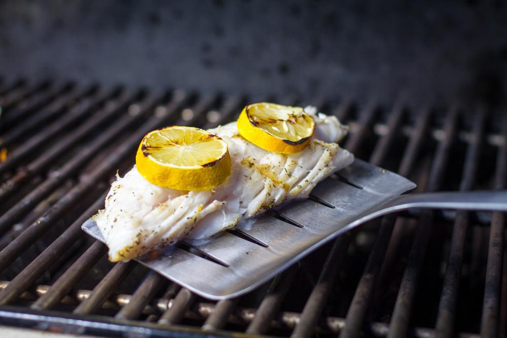 It s the Reel Deal Check Out The Easiest Way to Grill Fish Tips