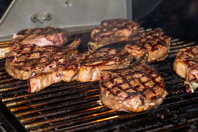 Internal Steak Temperatures on a Weber BBQ