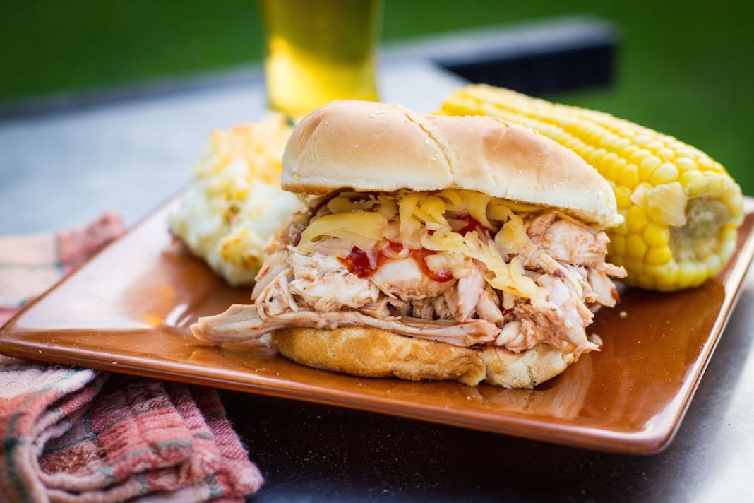 Ready-to-Eat Pulled Chicken : Hardwood Smoked Pulled Chicken