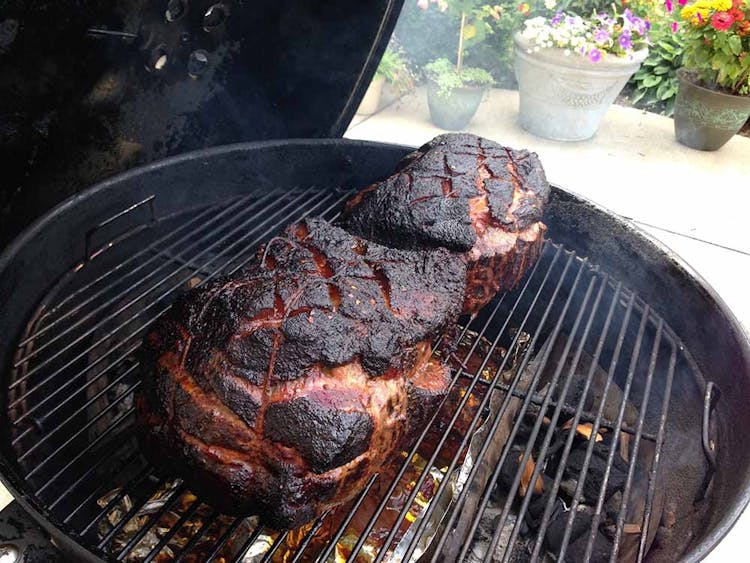 How to Pick the Perfect Pork Shoulder for Your Memorial Day ...