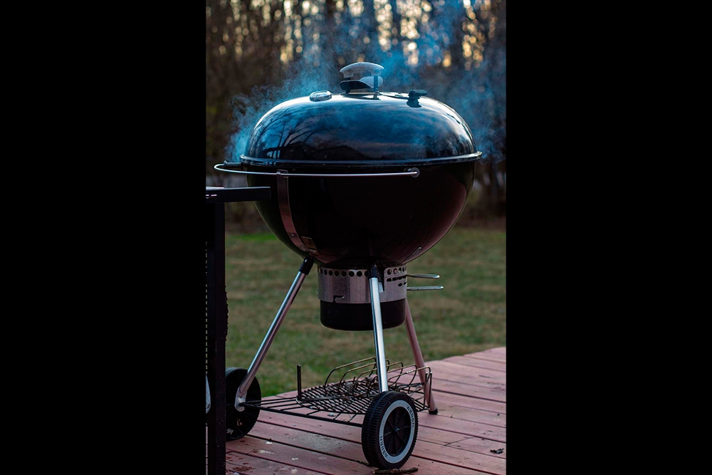 weber kettle lid