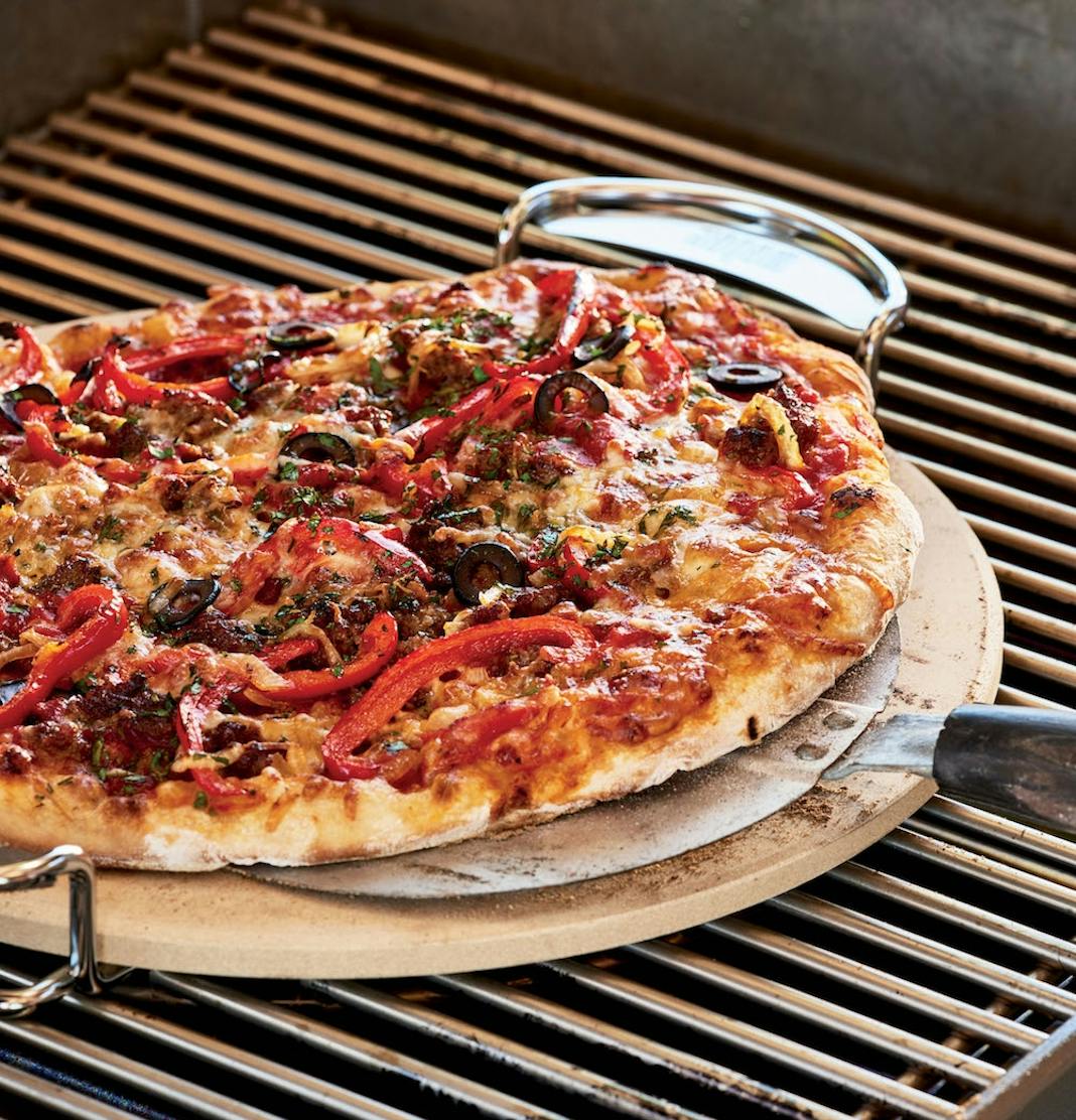 How to Make an Awesome Pizza on the Grill  Grilling Inspiration