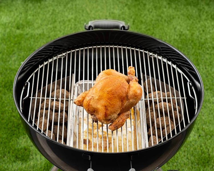 57cm Kettle Charcoal Barbecue Setup – Indirect Cooking | Weber Kettle ...