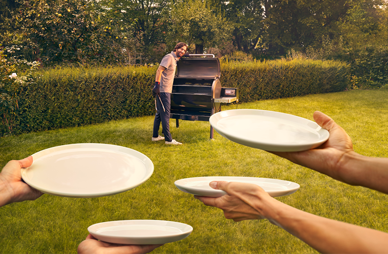 Weber Teaser Smokefire Hero 796X520