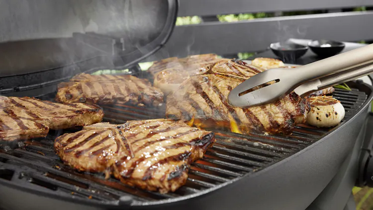 Direct cooking on a Weber Q | Weber Q | Weber BBQ