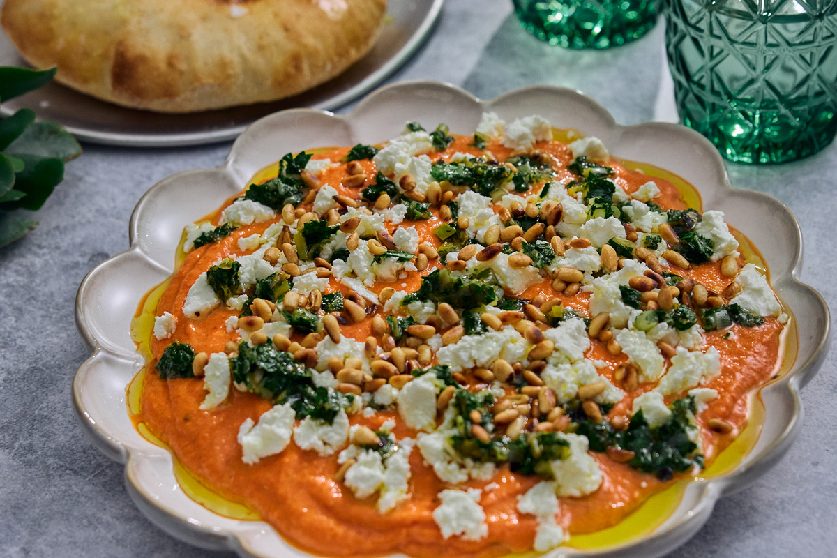 Puffy Breads with Charred Capsicum Dip