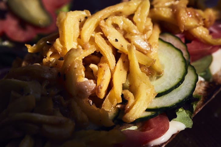 2019 07 Weber2 Pulled Politics 455Web