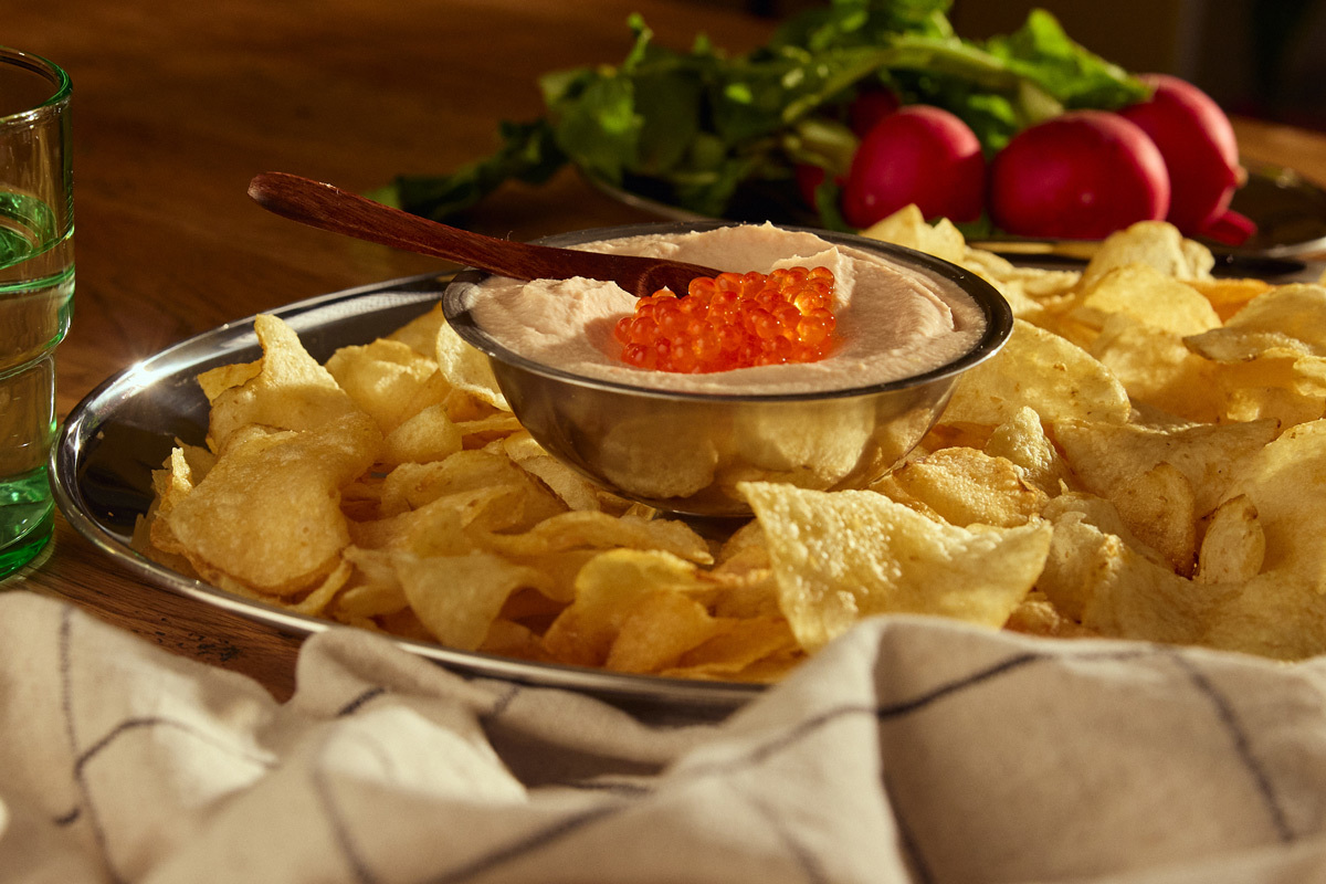 Smoked Salmon Dip and Chips