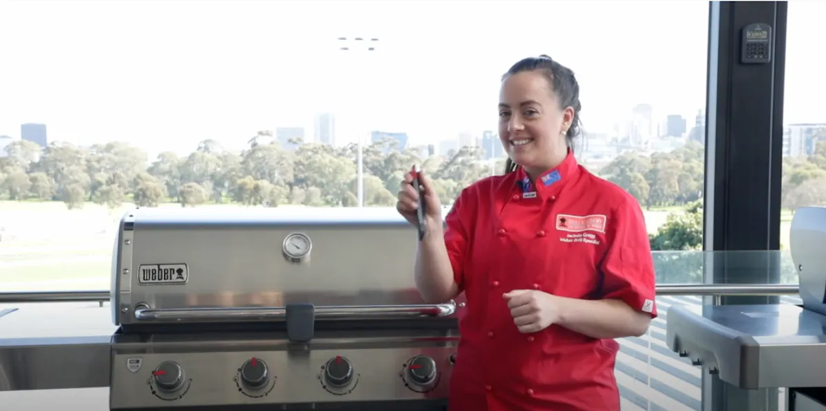 Grill Academy - Top Tip - I can roast on my gas barbecue!? | Weber ...