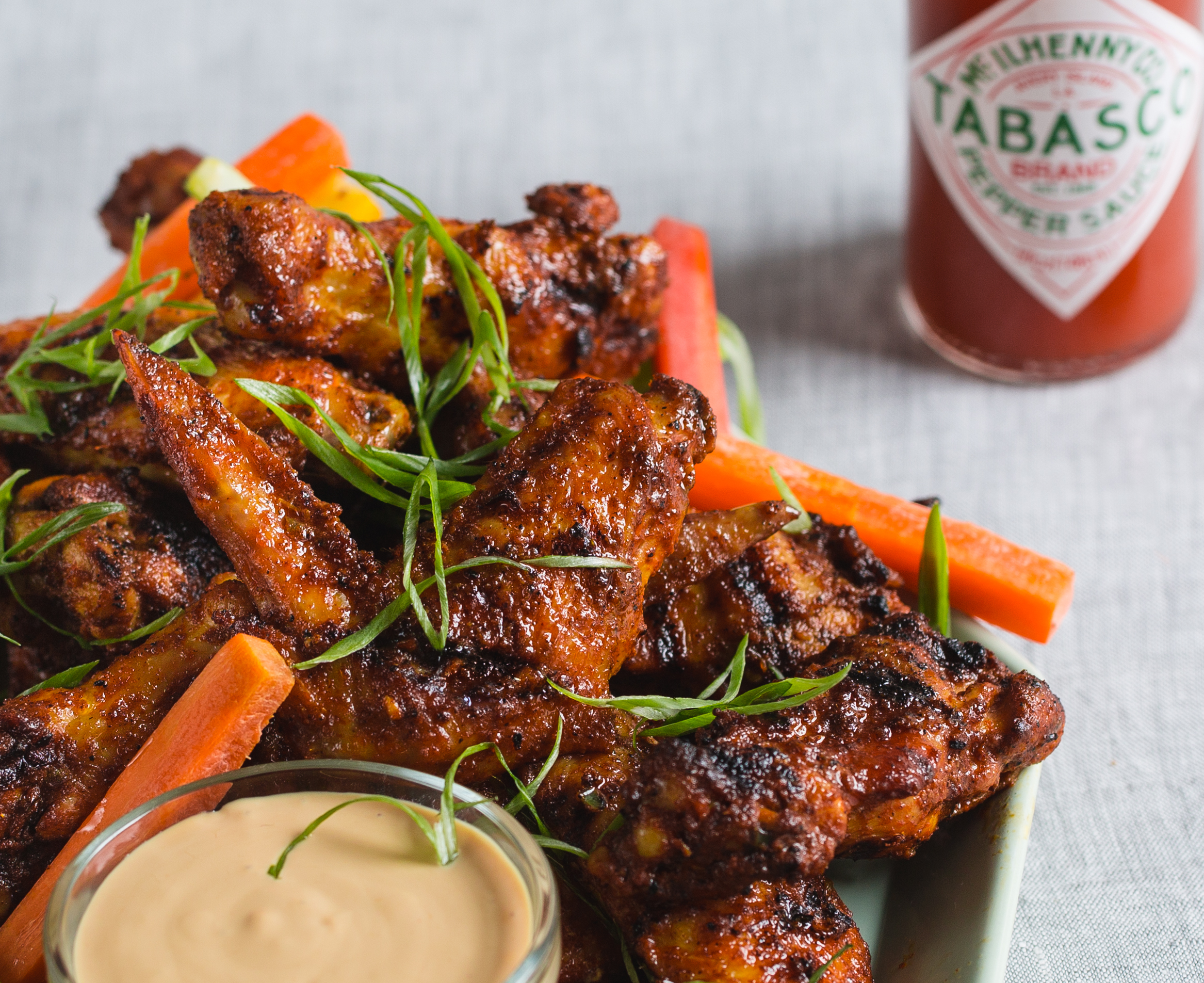 9 Spice Chicken Wings With White Barbecue Sauce 03