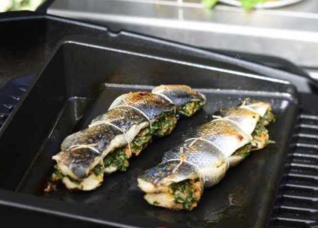 Barschﬁlet Mit Kräuterfüllung