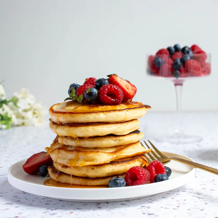 American Pancakes with Summer Fruits | | Weber recipes