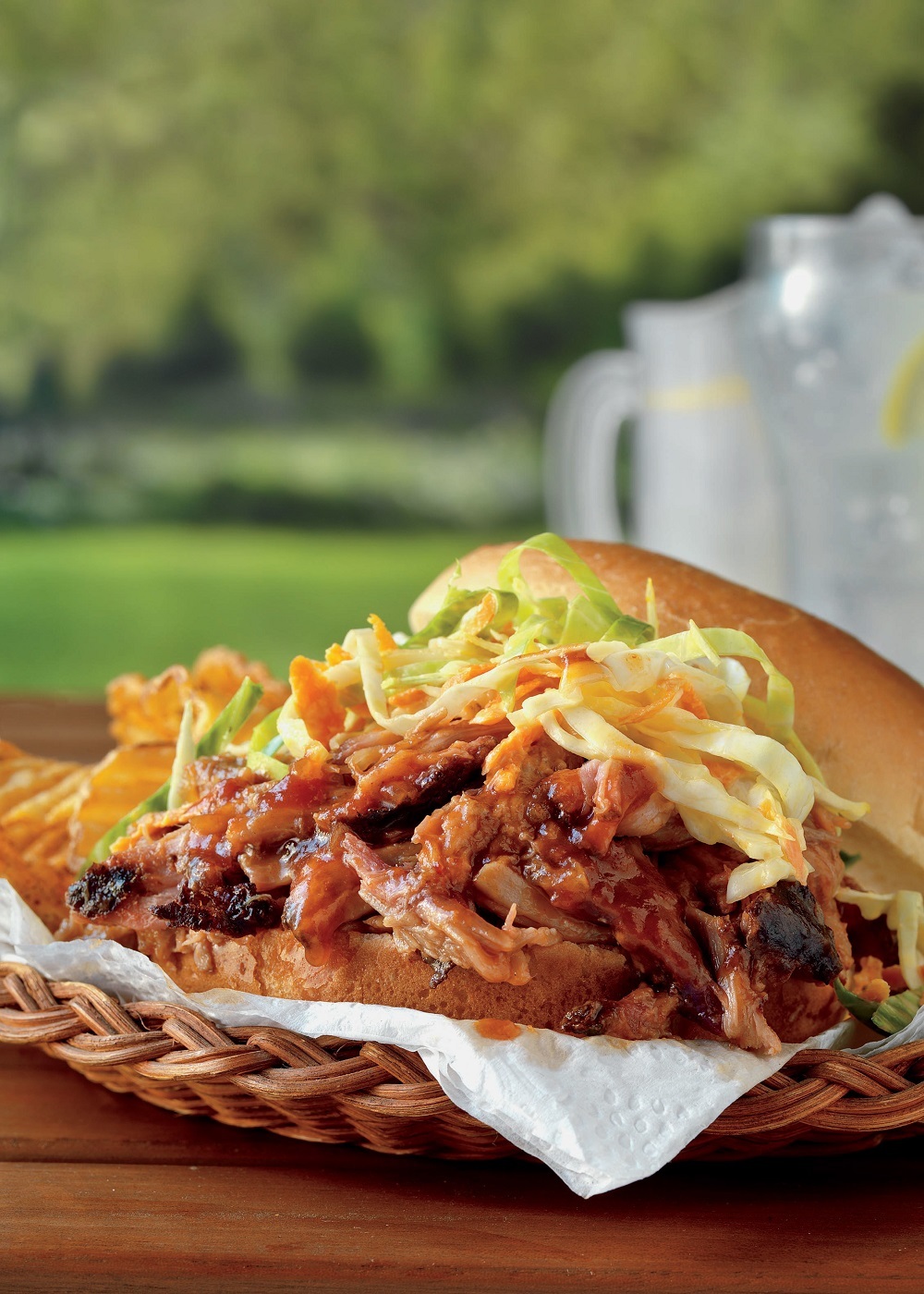 Apple Smoked Pull Pork Sandwiches Bd