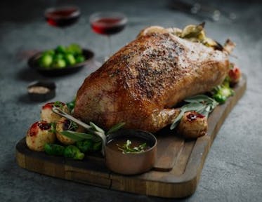 Goose with Roasted Apples
