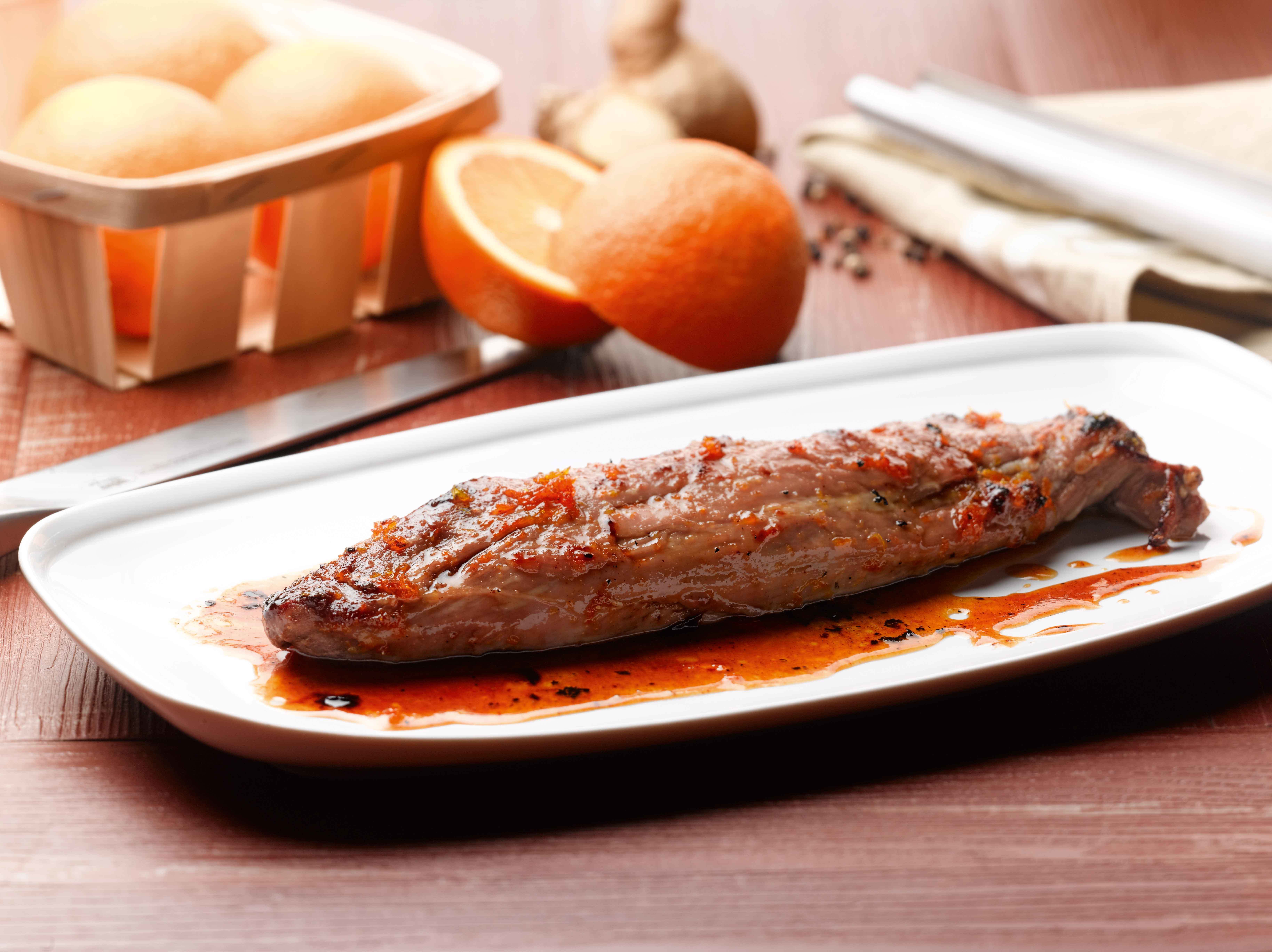 Filet Mignon De Porc À Lorange Barbecues Weber C Photo Rougereau Bd