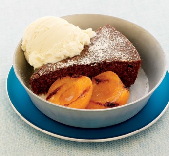 Gingerbread With  Grilled  Apricots 346X318