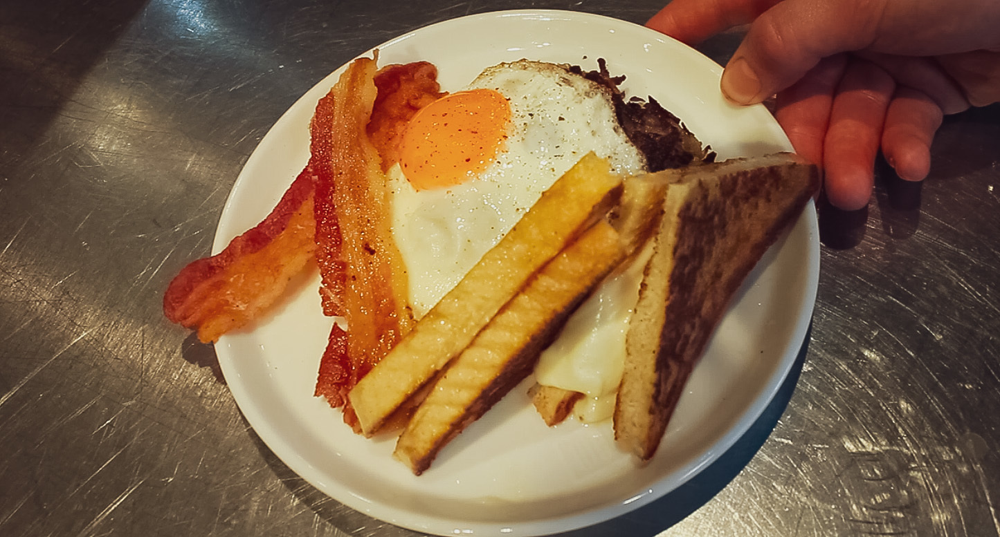 Grilled Cheese French Toast Hit Rösti Speck Und Ei