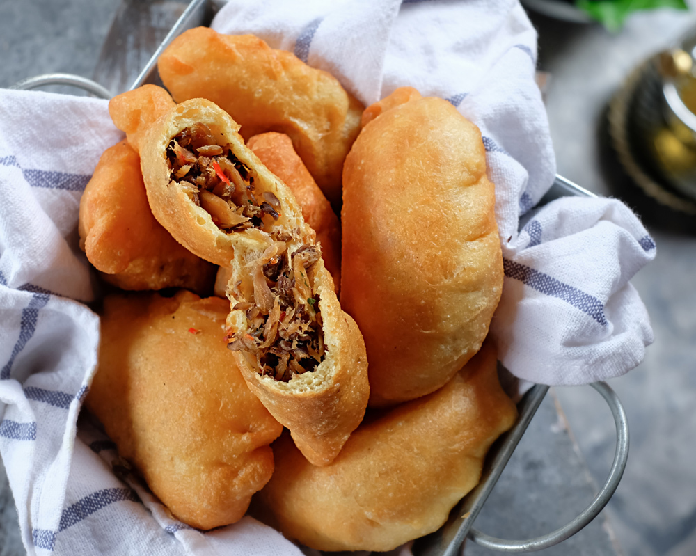 Shutterstock 1909702048 Low