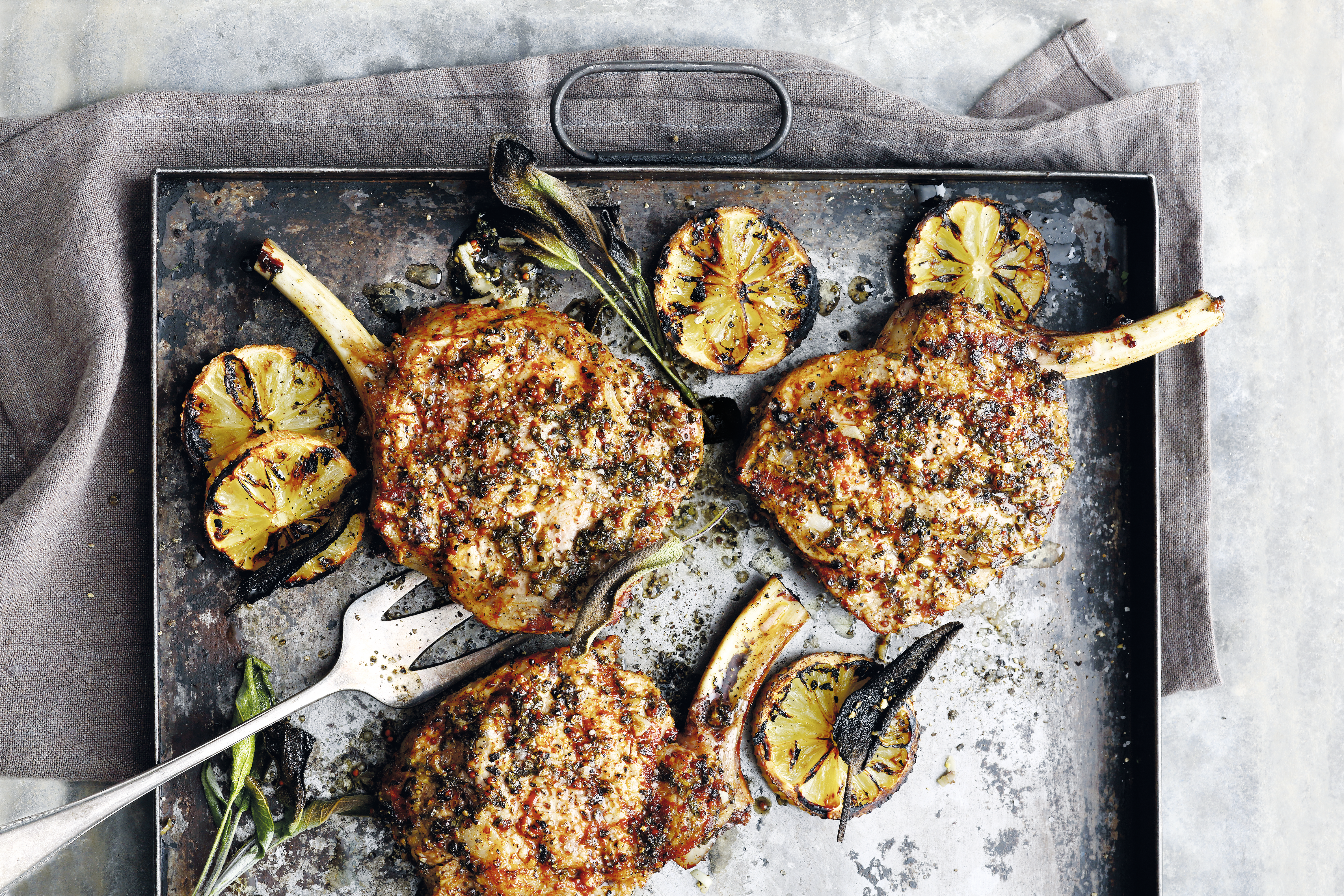 Kalbskoteletts Mit Zitronen Salbei Marinade