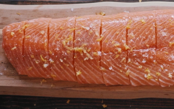 Lachs Mit Pilzen Und Butter