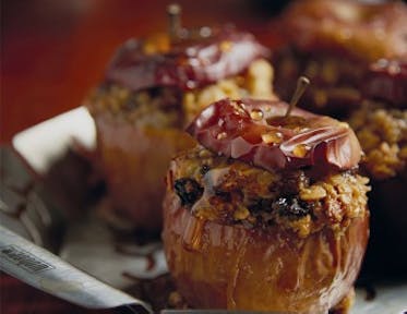 Pečená jablka plněná marzipánem