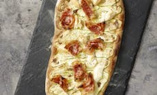 Pizza Pancetta Zucchine E Scamorza Affumicata 346X318