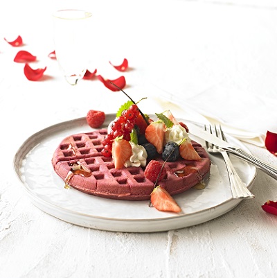 Rote Valentinstag Waffeln