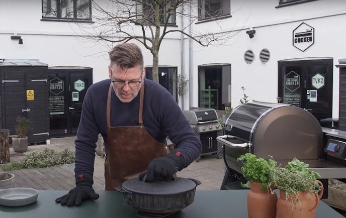 Timm Vladimir tester SmokeFire pelletsgrill