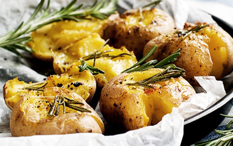 Grillede maste kartofler | og tilbehør Weber Opskrifter