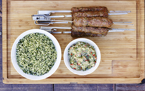 Lammekebab Med Auberginesalsa Og Tabouleh