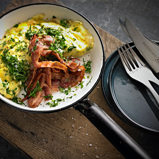 Omelette mit Bacon und Käse