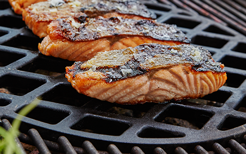 Rapeaksi Paistettu Lohi