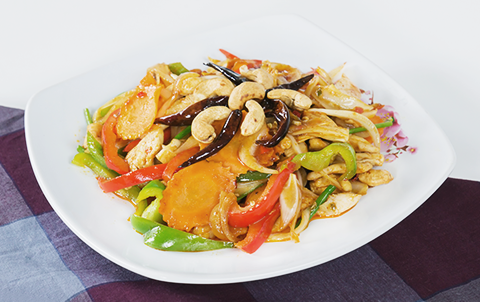 Stegt Kylling Med Cashewnoedder