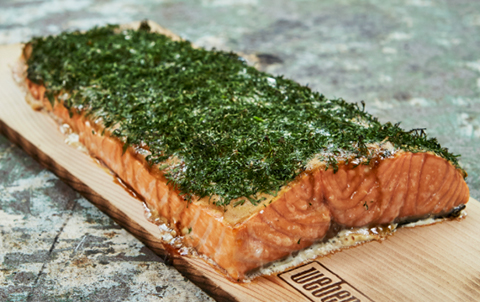 Varmrokt Lax Med Ortstrobrod