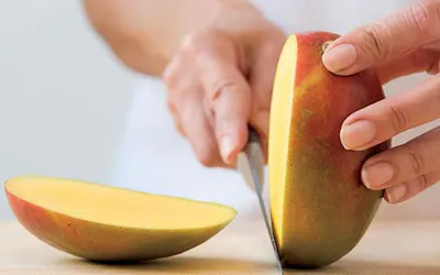 Couper une mangue