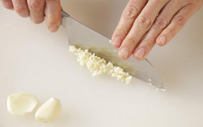 Mincing Garlic
